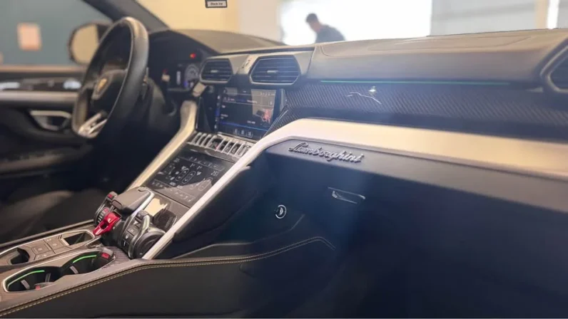 2020 Lamborghini Urus AWD V8 Twin Turbo – Ready to Elevate Your Drive!